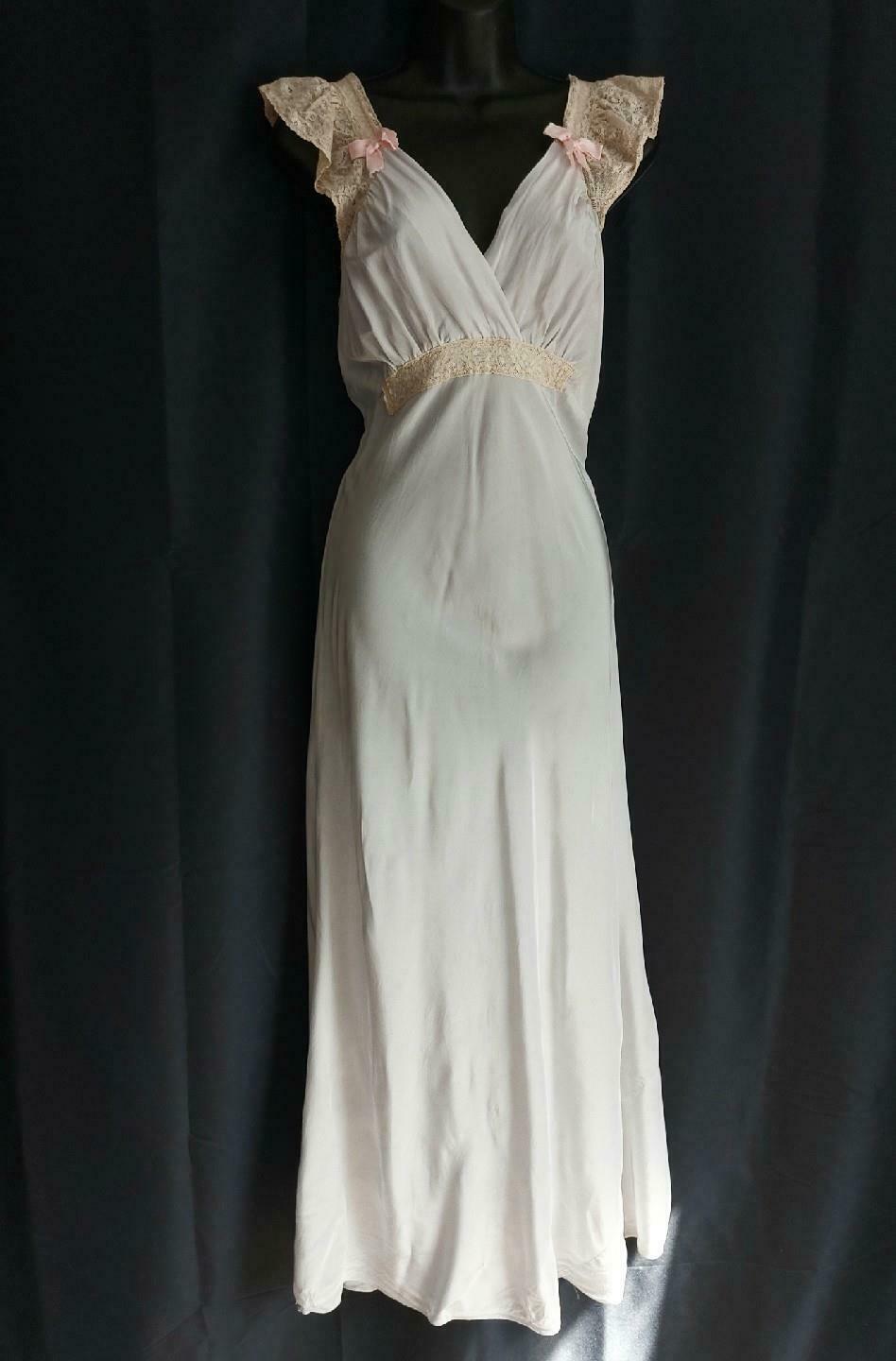 Romantic Lady Leonora Vintage 1940s Bias Cut Lacy Blue Negligee Nightgown -sz 36